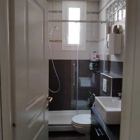 Appartamento Monaco 50m Renovated 2 Fully Equipped Airconditioning Wifi